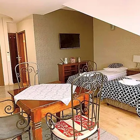 Grono 4*