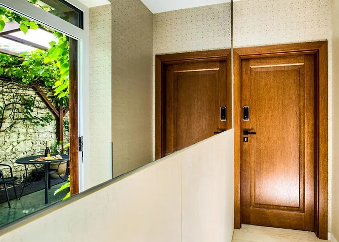 Grono Bed & Breakfast 4*