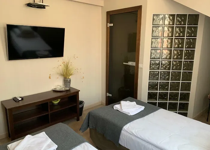 Grono Bed & Breakfast 4*